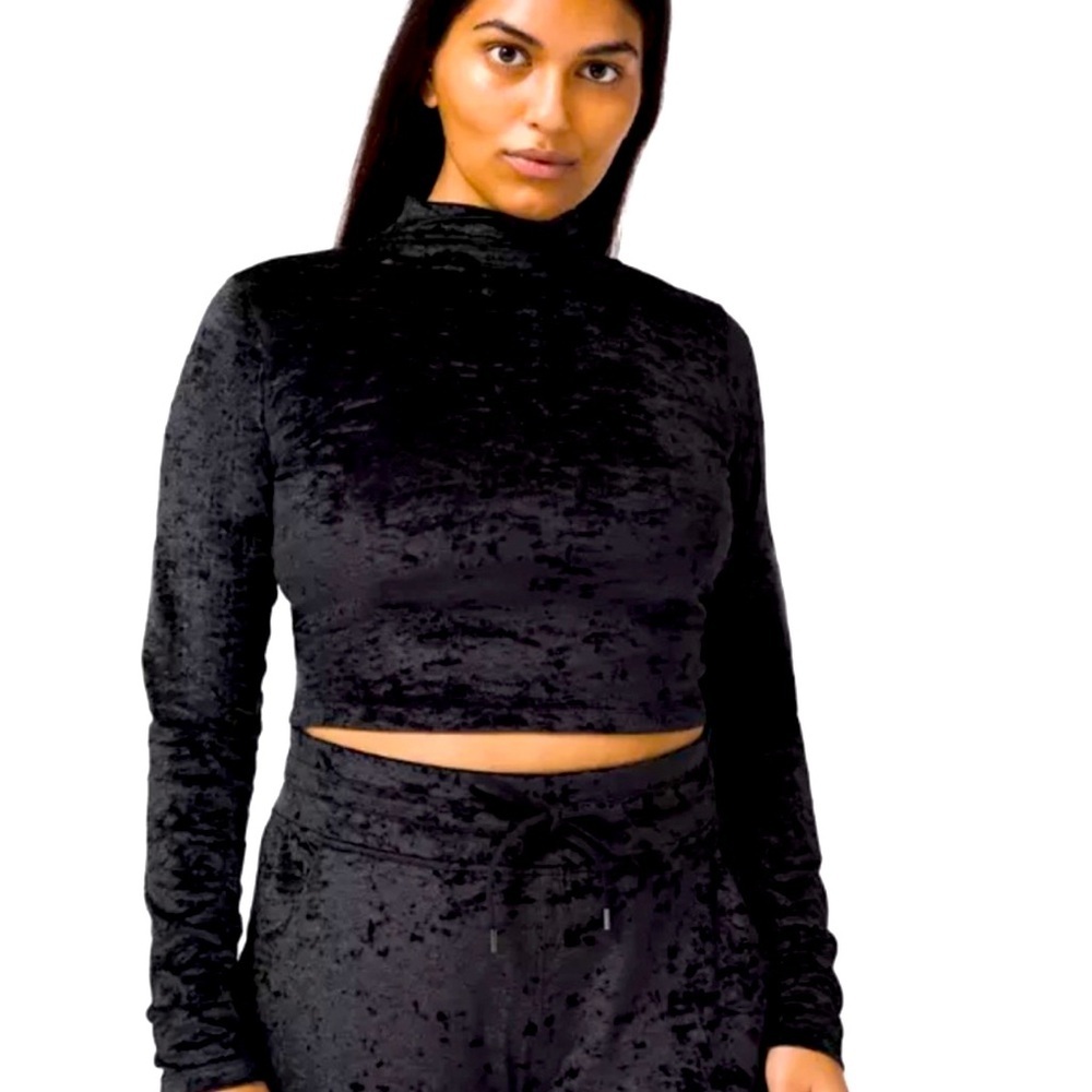A31- NWOT Lululemon velvet align mock neck longsleeve 4